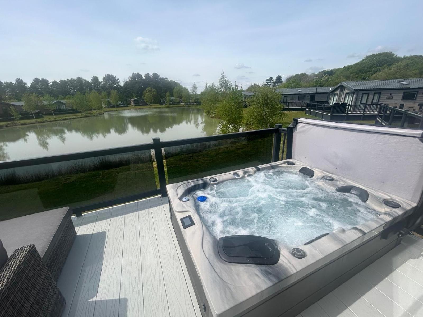 Hotchkin Lodge Woodhall Spa Eksteriør billede